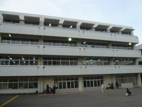 中学棟