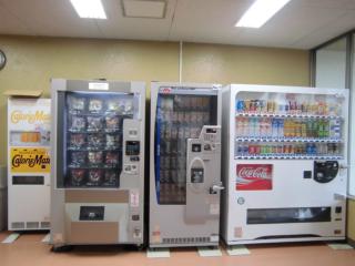 売店の自動販売機