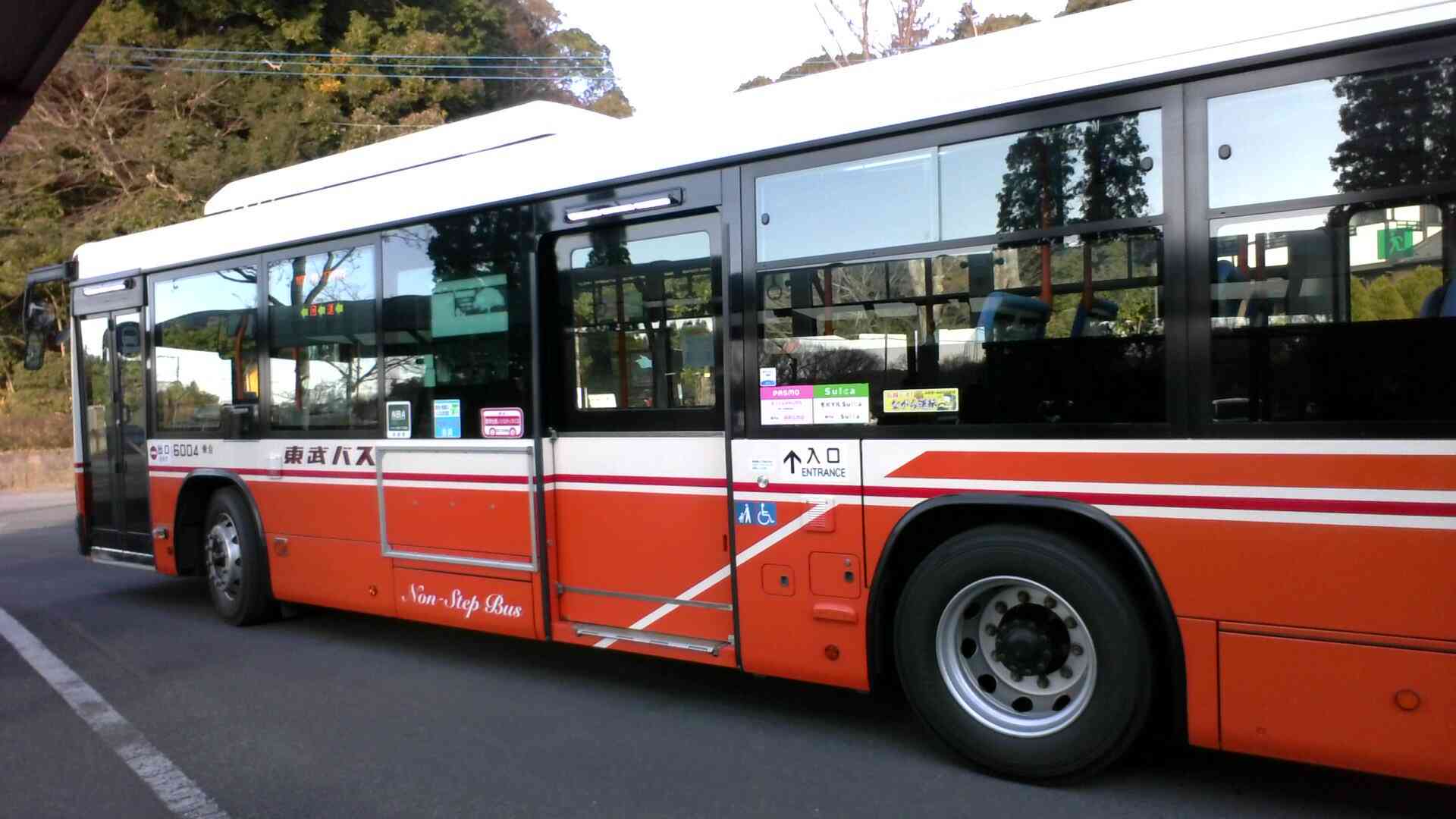 スライドドアバスの画像